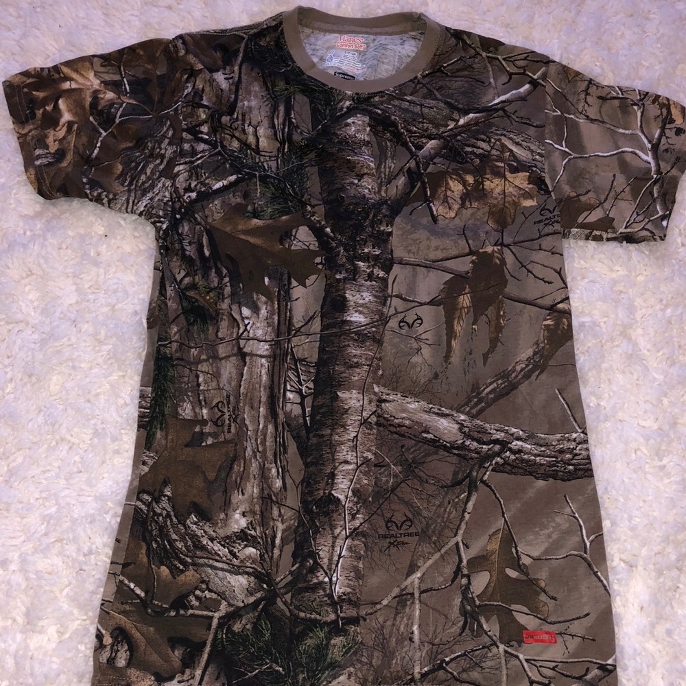 Supreme t-shirt
